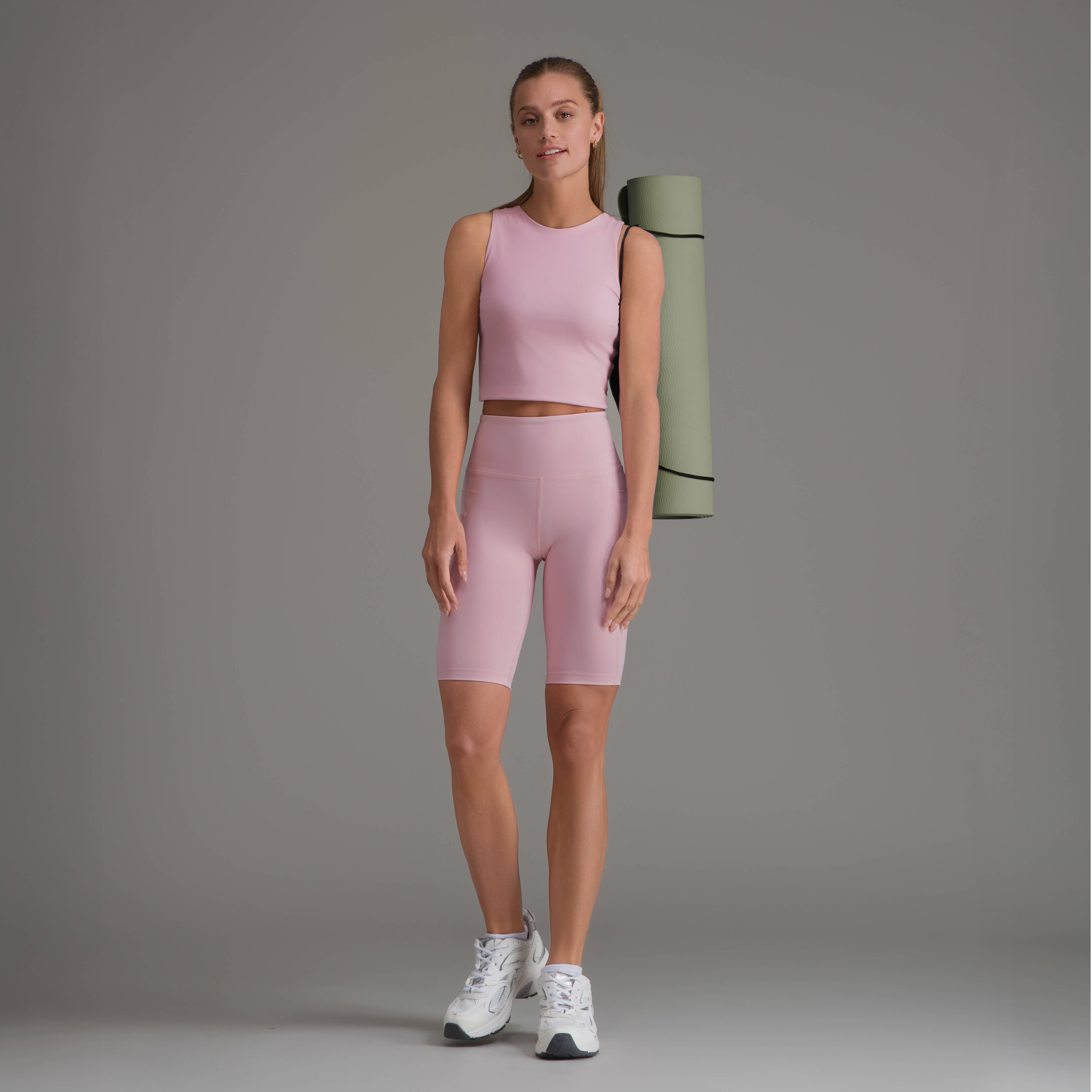 SET - DYNAMIC TOP + DYNAMIC LEGGING