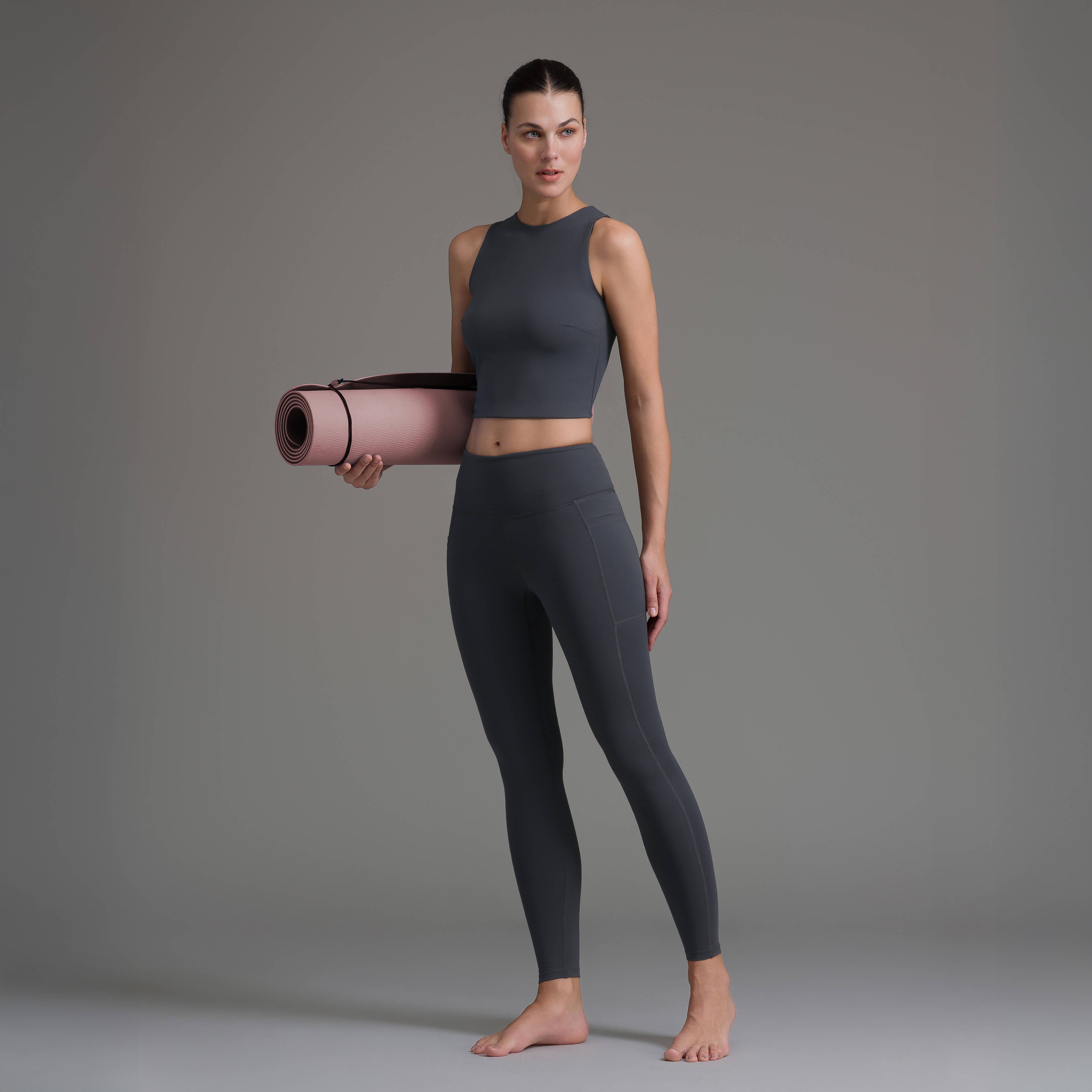 SET - DYNAMIC TOP + DYNAMIC LEGGING