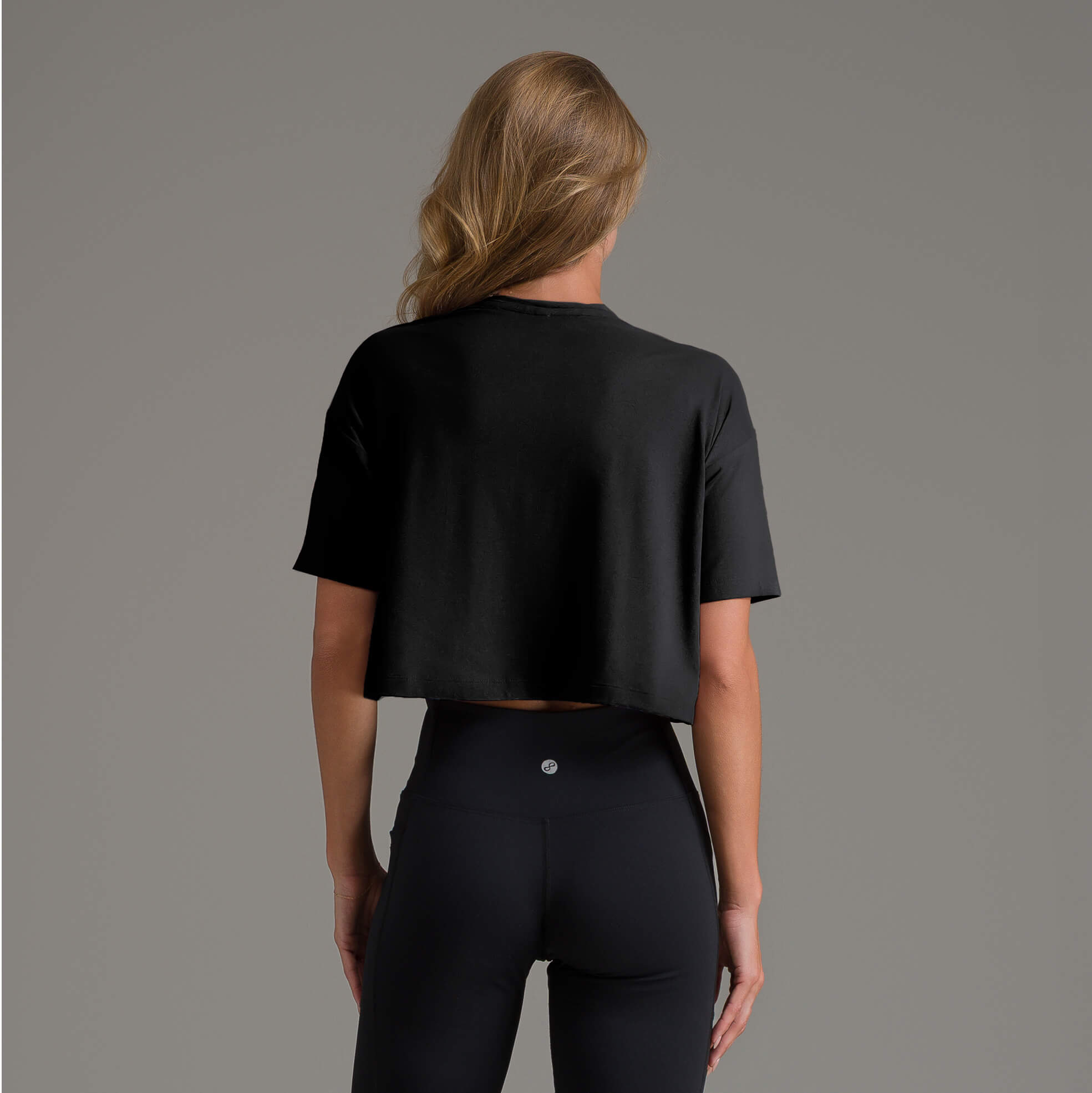 playera-corta-top-deportiva-mujer-atlekx.