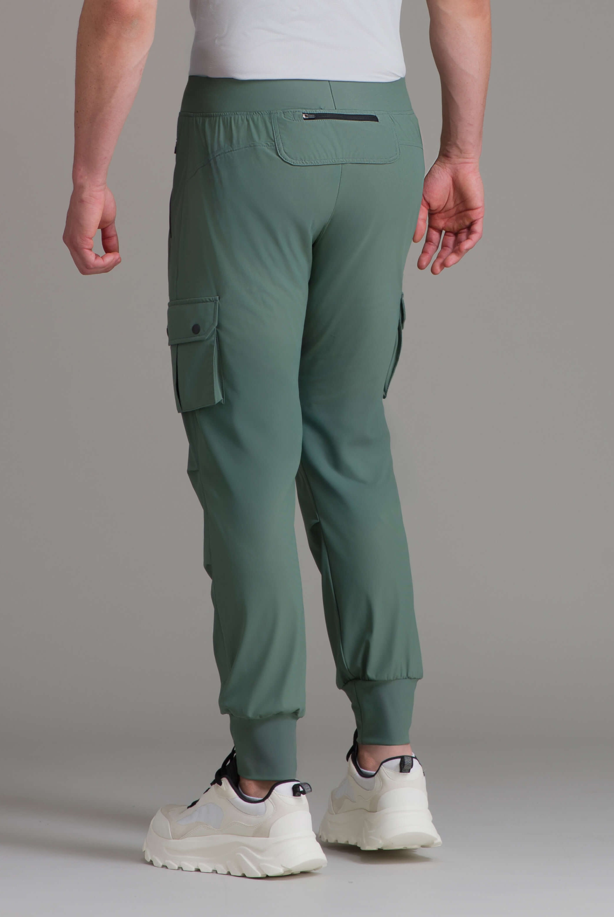 jogger-cargo-hombre-endurance-atlekx.