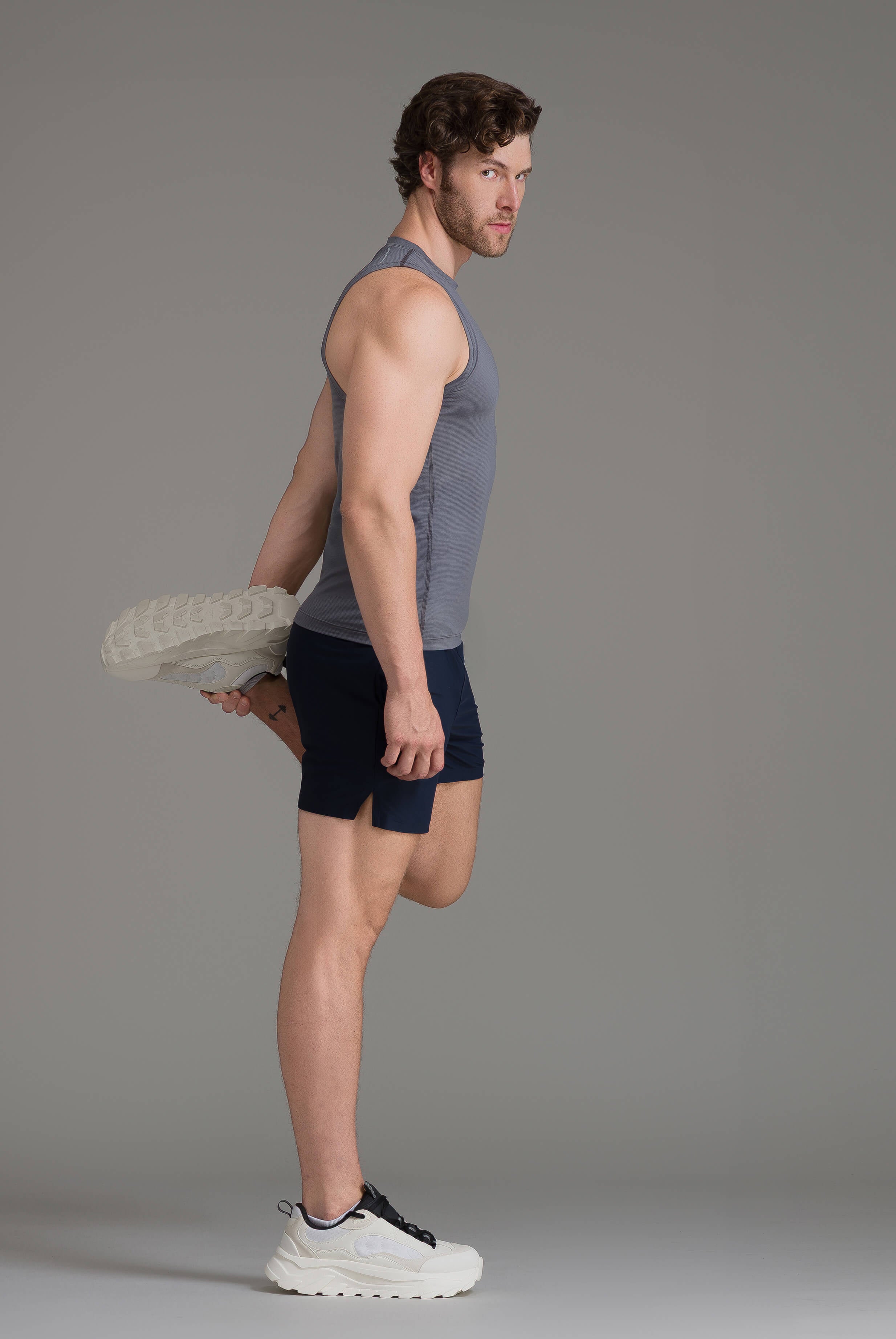 playera-sin-mangas-tank-deportivo-hombre-performance-atlekx.