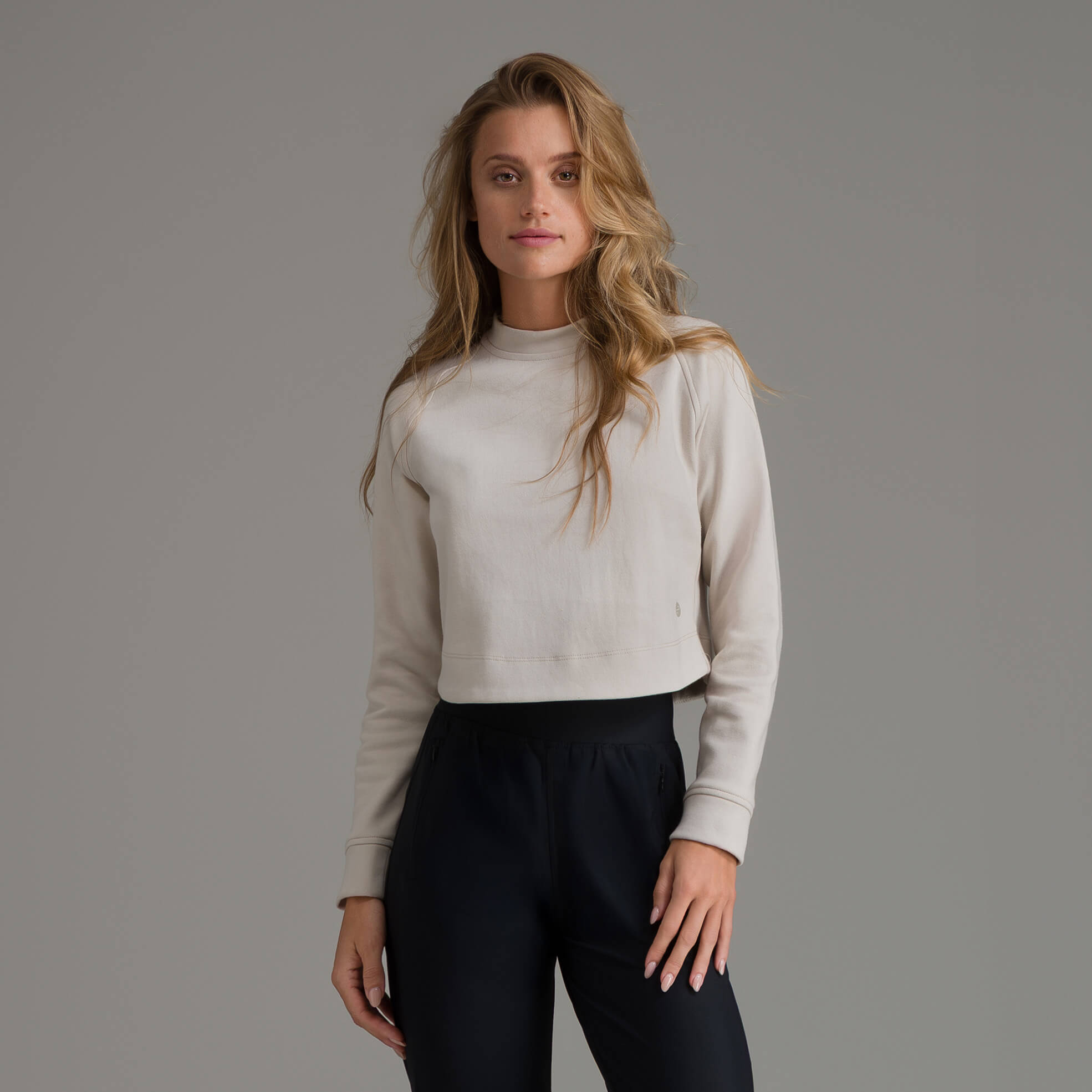 hoodie-top-cropped-mujer-infinite-crew-atlekx.