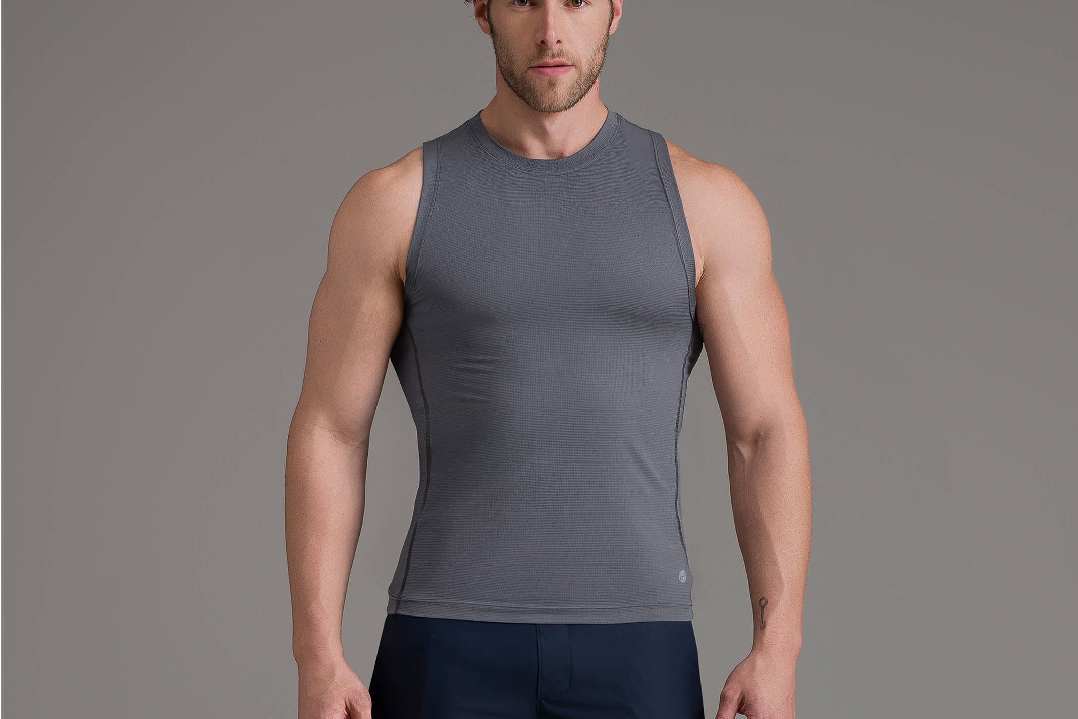 playera-sin-mangas-tank-deportivo-hombre-performance-atlekx.