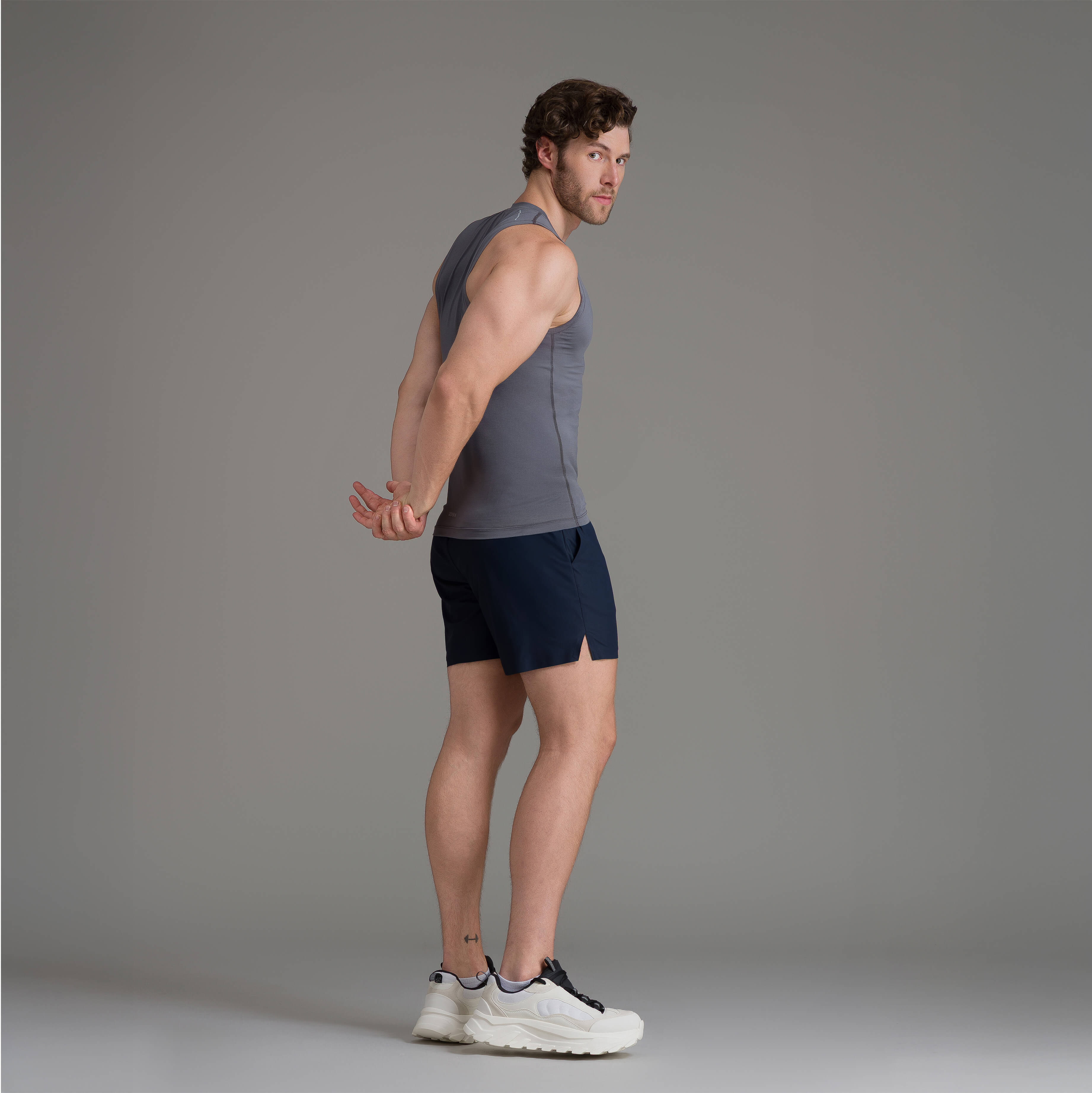 playera-sin-mangas-tank-deportivo-hombre-performance-atlekx.