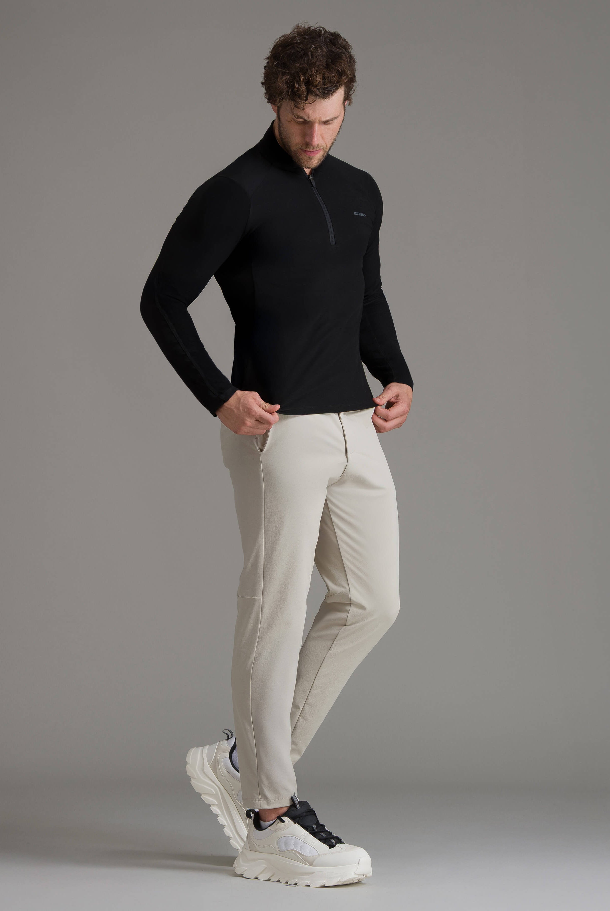 hoodie-deportiva-ligera-quest-light-hombre-atlekx.