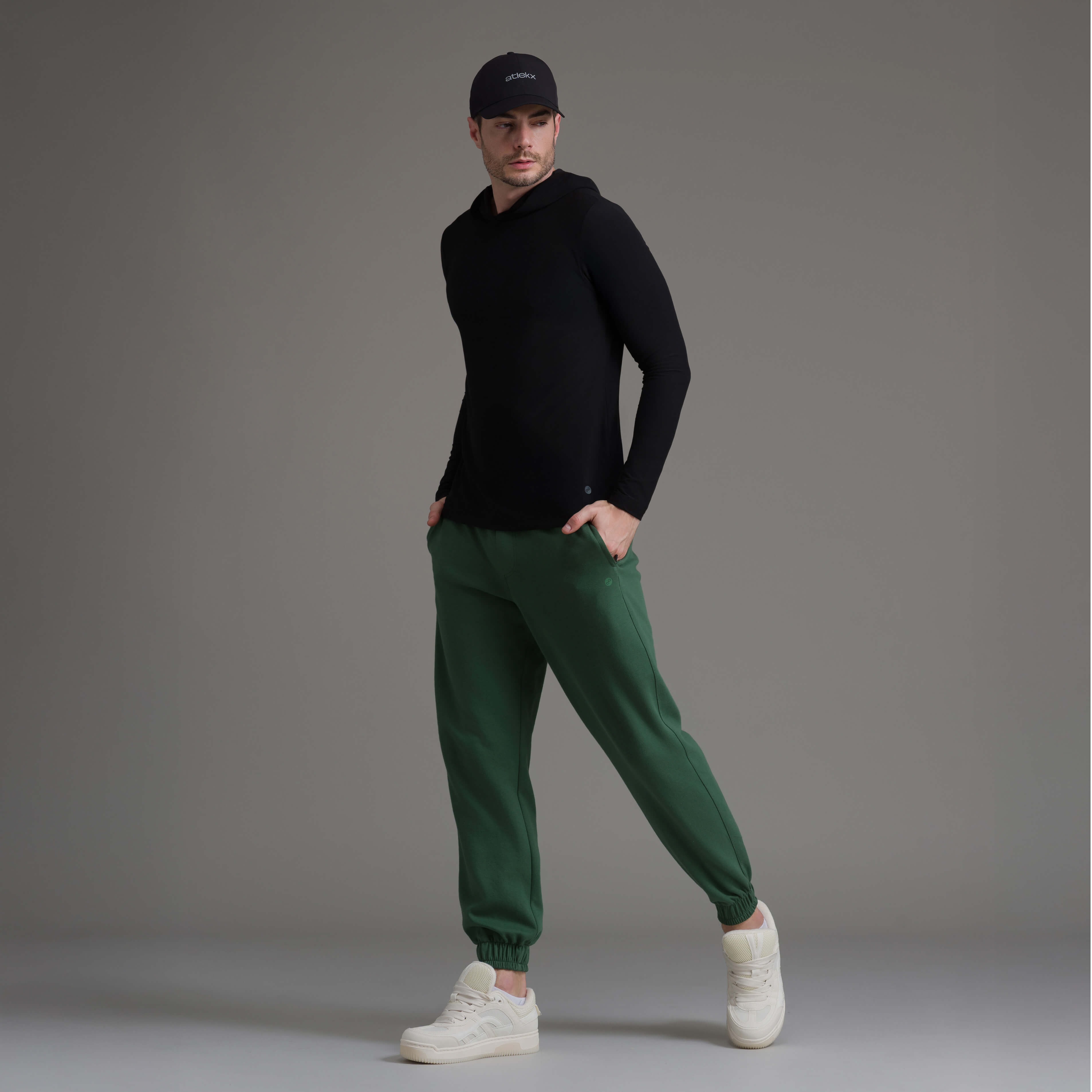 hoodie-deportiva-ligera-hombre-quest-light-atlekx.