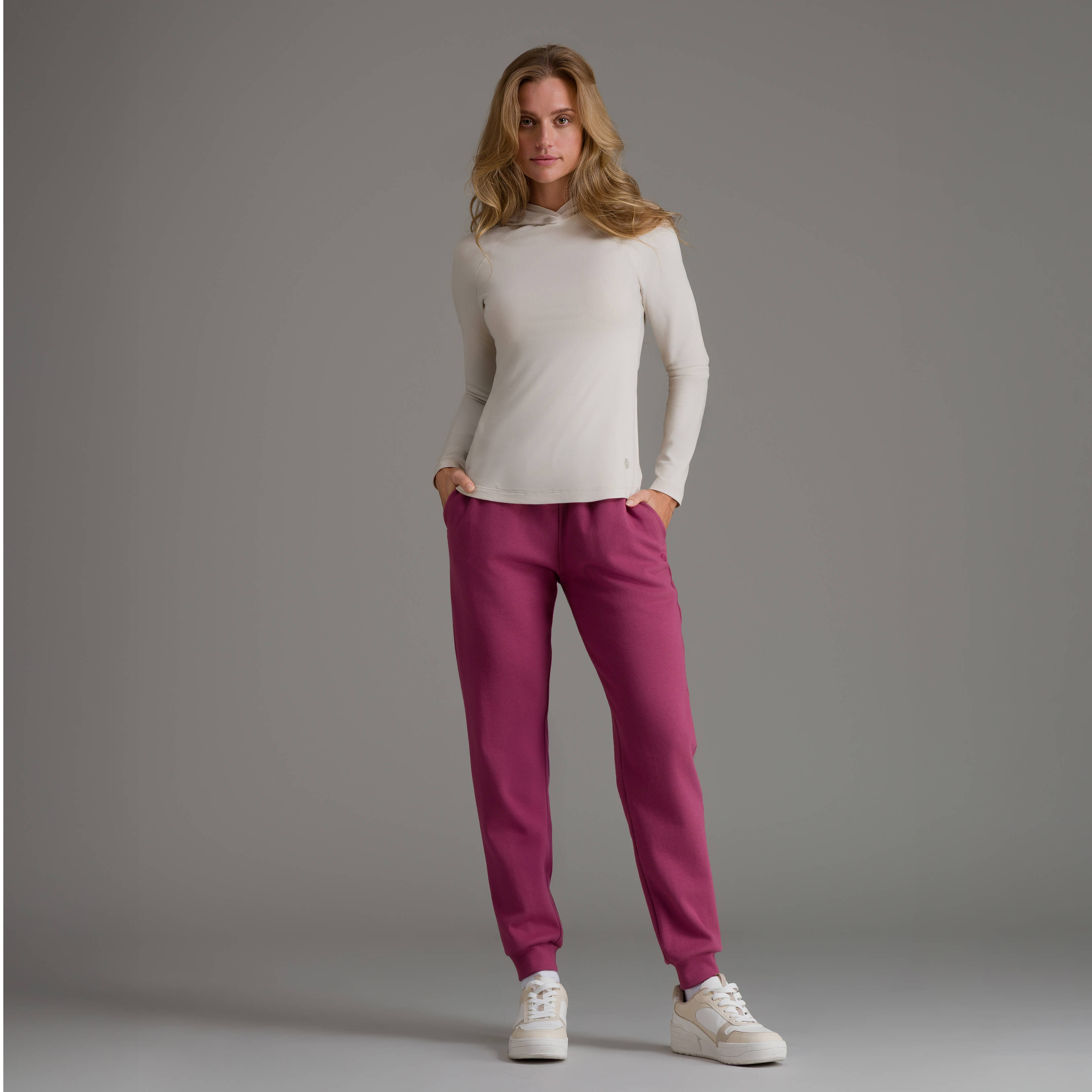 hoodie-deportiva-mujer-quest-light-atlekx.