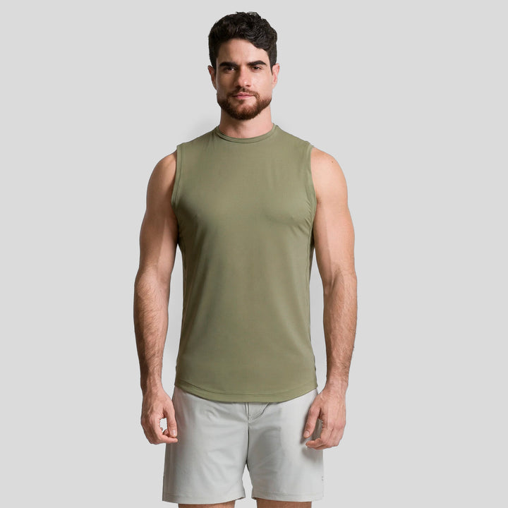 Camiseta deportiva sin mangas de hombre verde oliva, tiro medio, cuello redondo