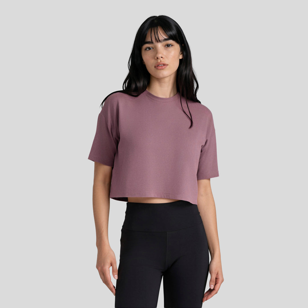 Playera corta rosa y short ajustado negro para mujer, conjunto deportivo
