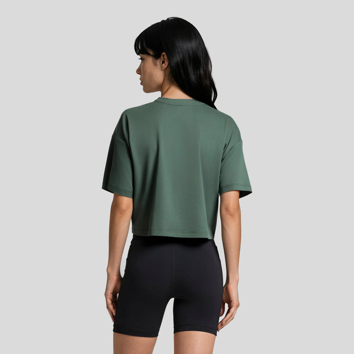 Playera corta casual mujer verde oscuro, vista trasera con manga corta