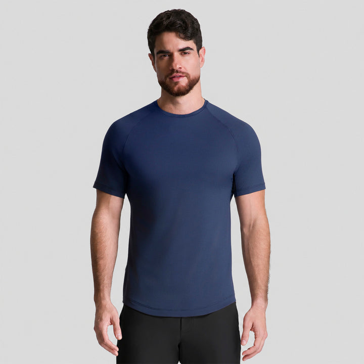 Playera deportiva azul marino para hombre, cuello redondo y ajuste entallado