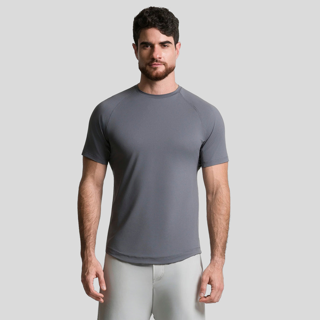 Playera deportiva gris claro para hombre de manga corta y cuello redondo