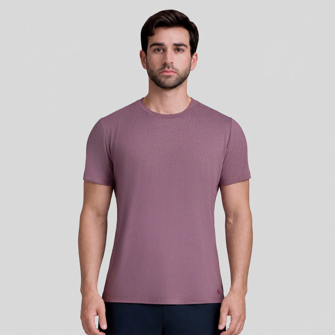 Playera casual de hombre vino, cuello redondo y manga corta, vista frontal
