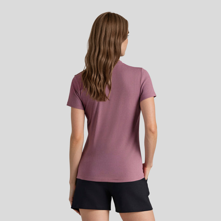 Playera casual de mujer morada, cuello redondo y manga corta