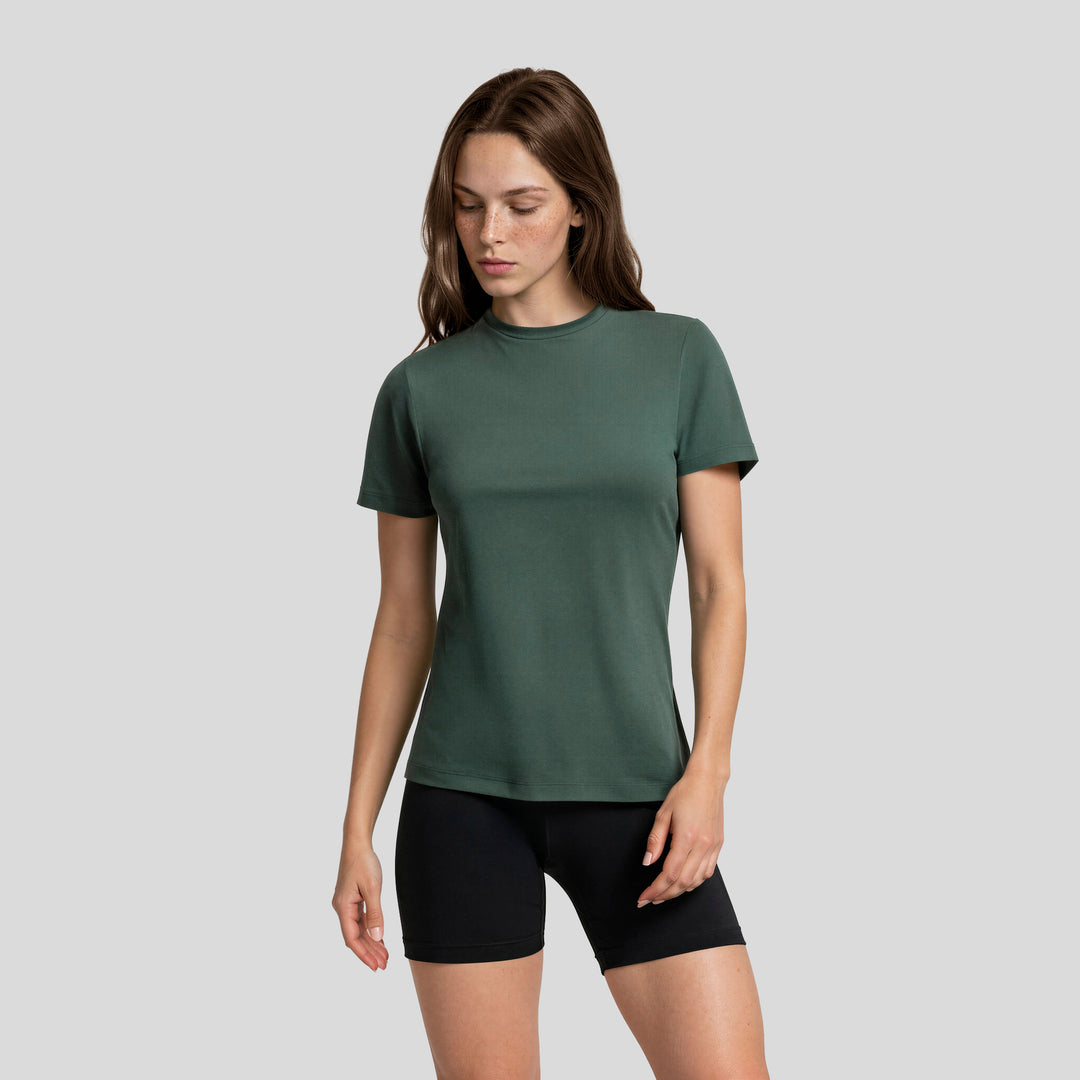 Playera casual de mujer verde oscura, manga corta y cuello redondo