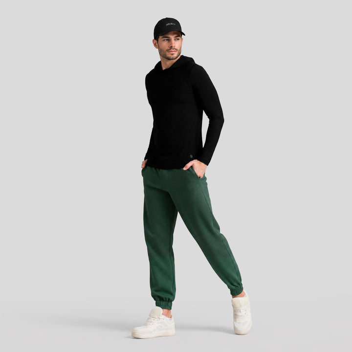 Sudadera deportiva ligera negra con capucha, manga larga y bolsillo canguro